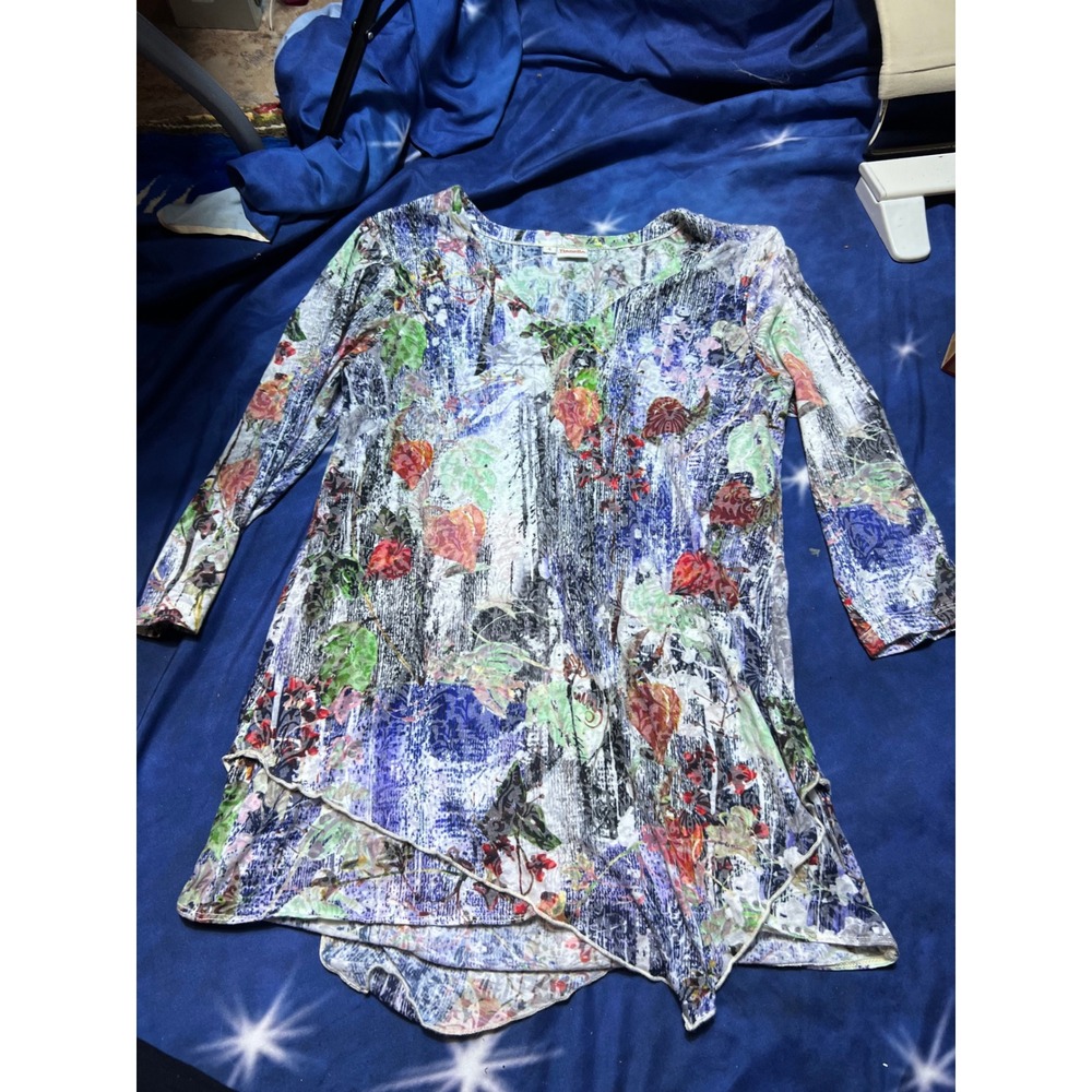 Tianello Steve Barraza Floral V-Neck Handkerchief Hem Blouse  Small Y2K